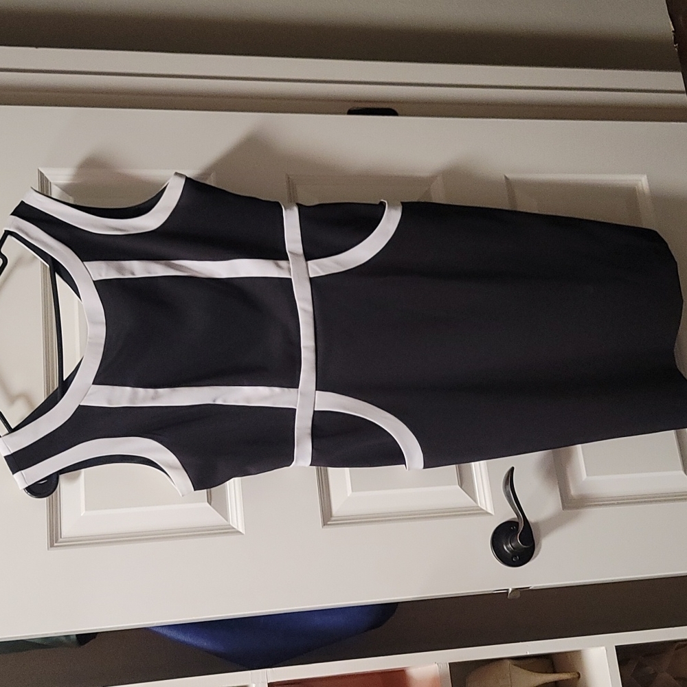 Ronnie Nicole dress used once for a graduation photo size 10 black and white